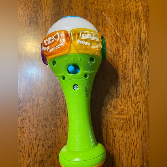 LeapFrog learn and groove shaking colors maraca, English & Spanish bilingual - Picture 4 of 5